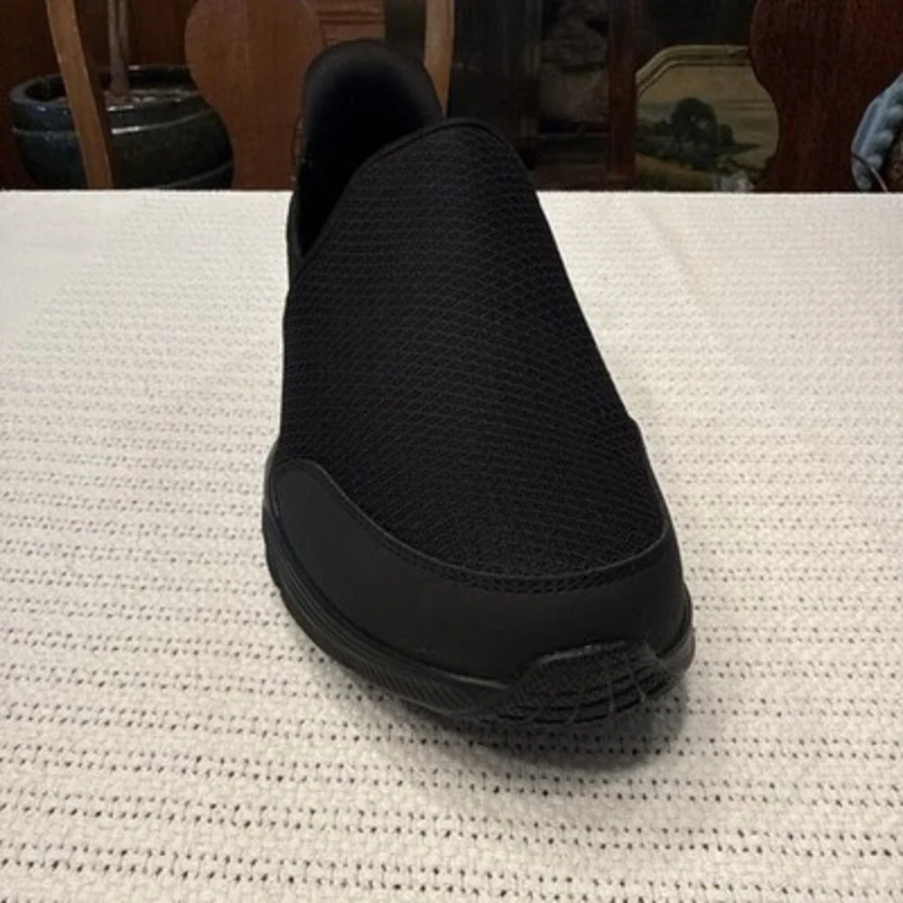 NEW Skechers Hands Free Swift Fit EQUALIZER 4.0 Men's Slip On Shoes Black Sz 10